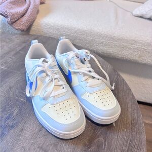 Nike White and Blue Athletic Shoes women 9 or 7Y